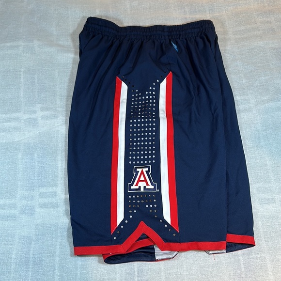 Men’s Nike University of Arizona Wildcats Authentic Team Issued Shorts sz M - Picture 3 of 5